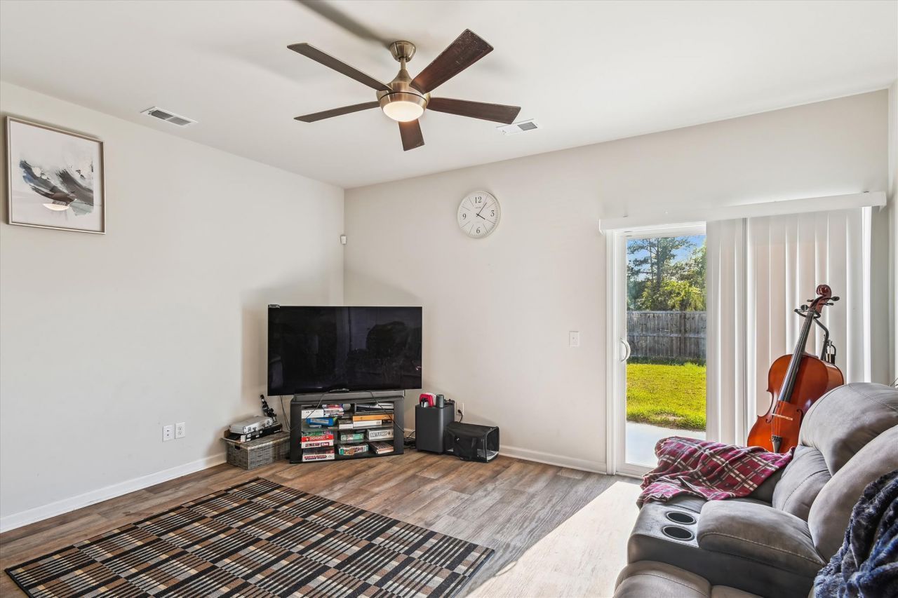 136 Pontoria Drive Photo 17