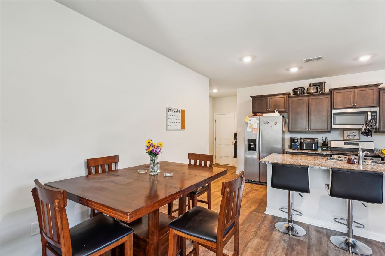 136 Pontoria Drive Photo 18