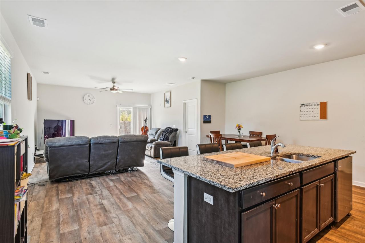 136 Pontoria Drive Photo 7