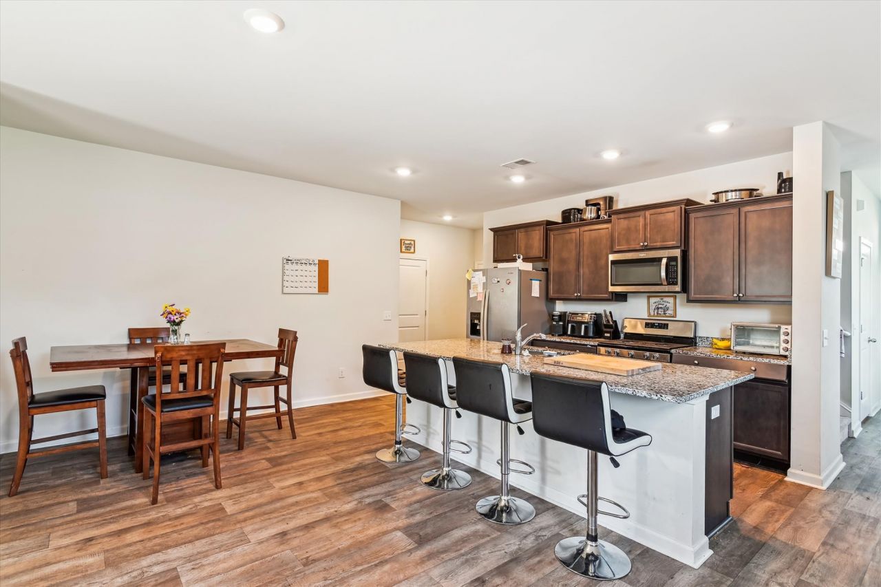 136 Pontoria Drive Photo 8