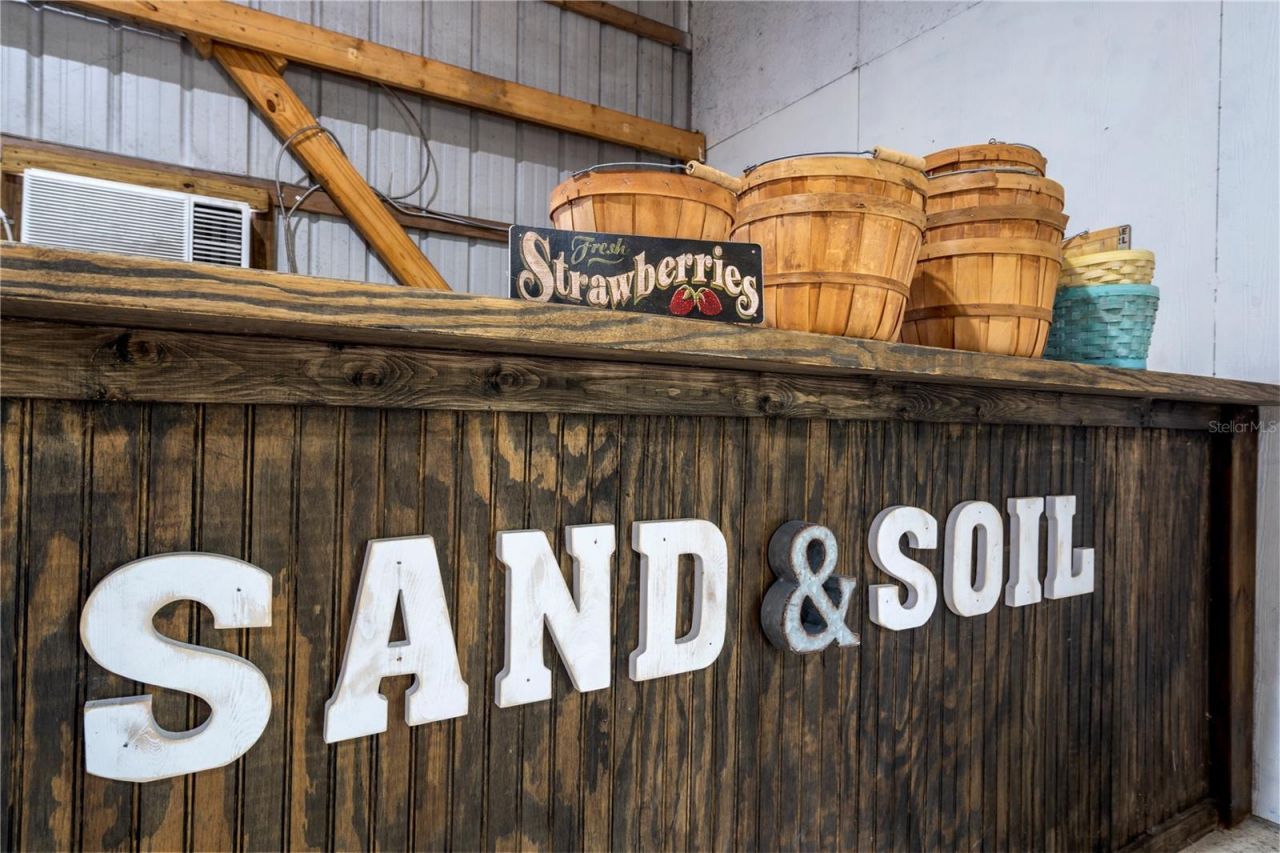 130 Strawberry Lane, Pomona Park, FL 32181 Photo