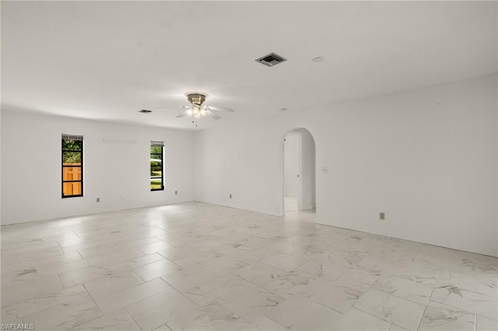 1011 El Mar Ave, Fort Myers, FL 33919 Photo