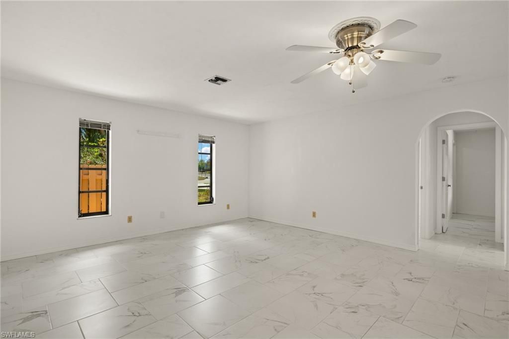1011 El Mar Ave, Fort Myers, FL 33919 Photo
