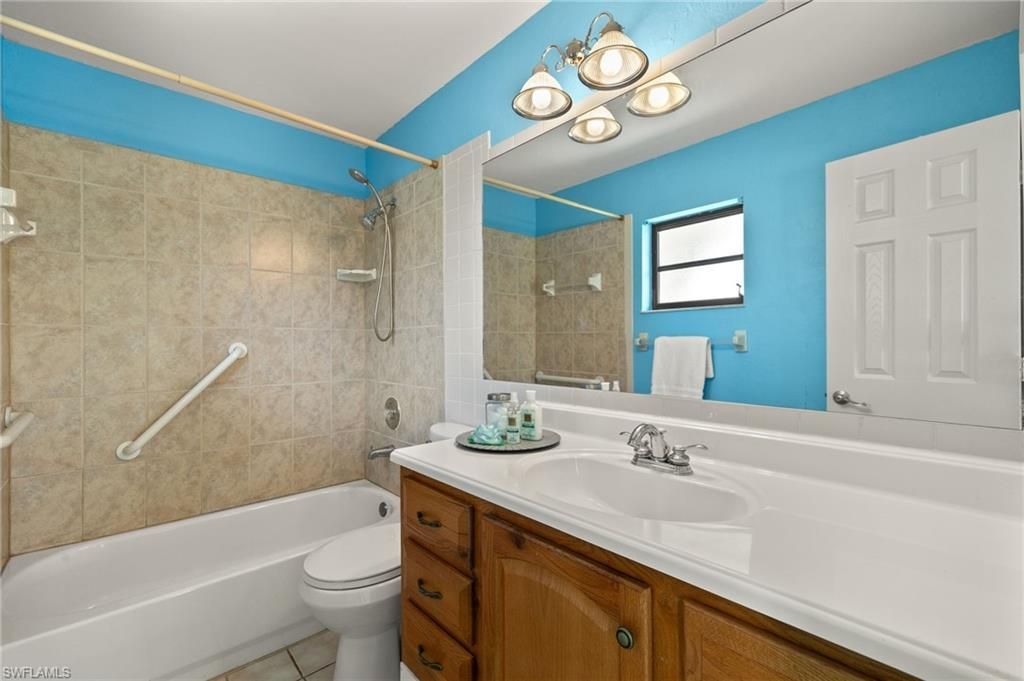 1011 El Mar Ave, Fort Myers, FL 33919 Photo