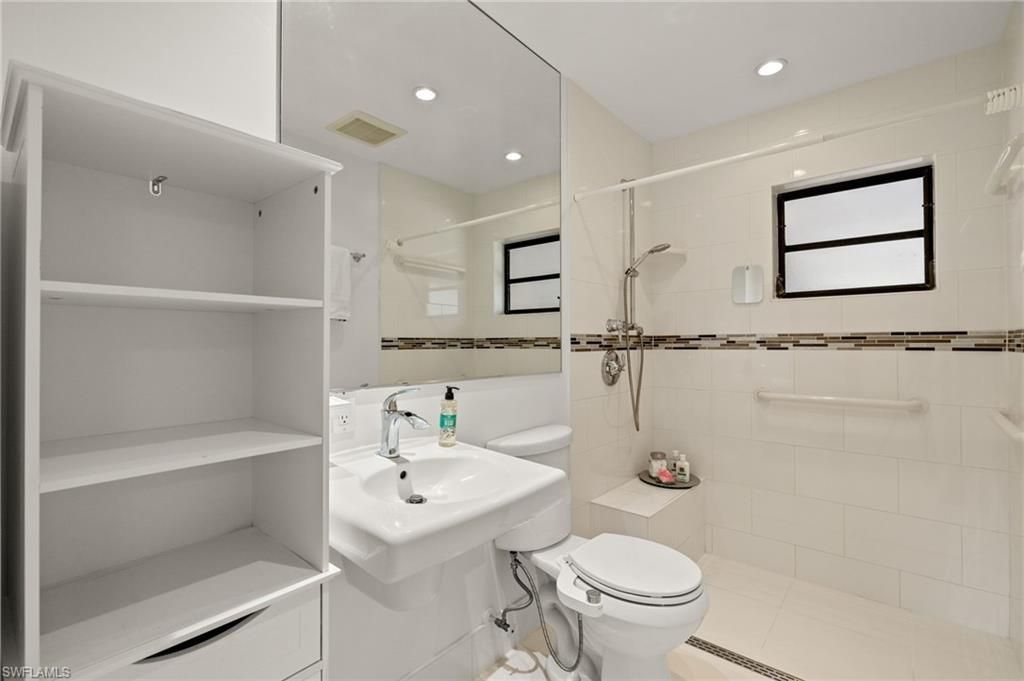 1011 El Mar Ave, Fort Myers, FL 33919 Photo
