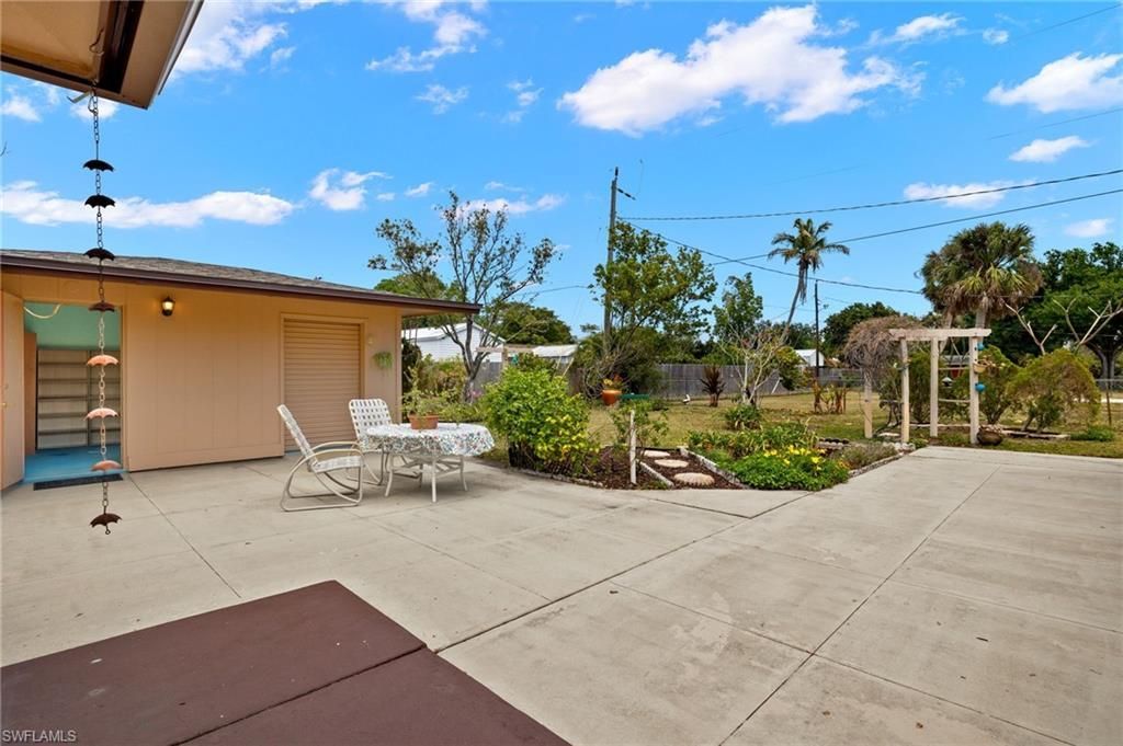 1011 El Mar Ave, Fort Myers, FL 33919 Photo