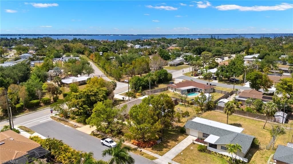 1011 El Mar Ave, Fort Myers, FL 33919 Photo