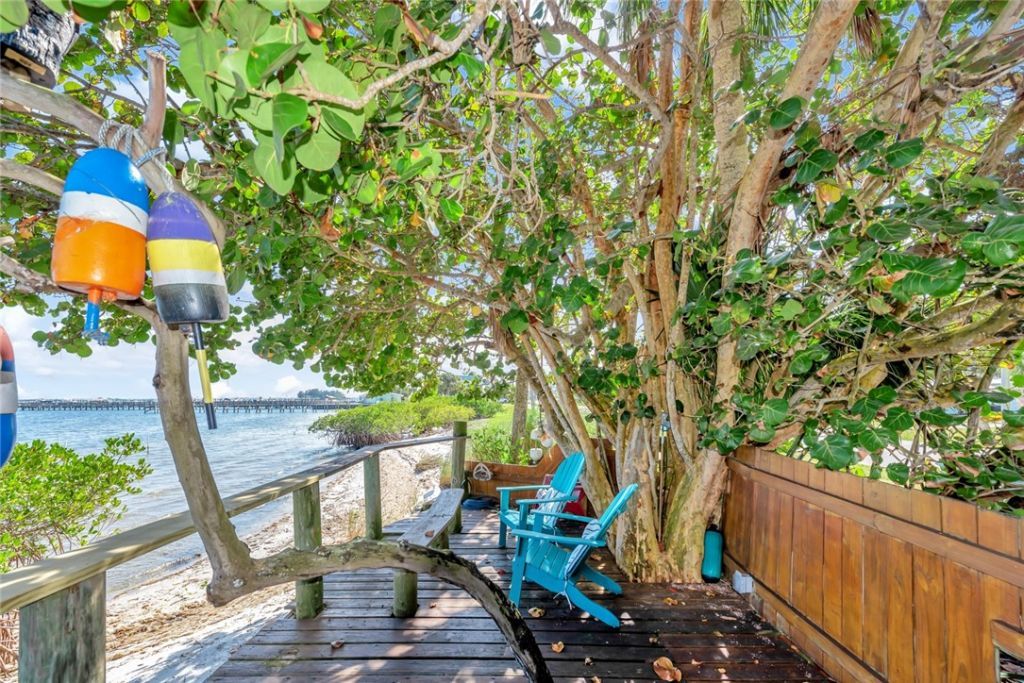 925 Indian River Drive, Sebastian, FL 32958 Photo