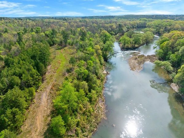 387 N Riverbend Road, Smithville, OK 74957