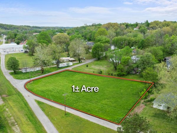 000 Pine Street, Crane, MO 65633