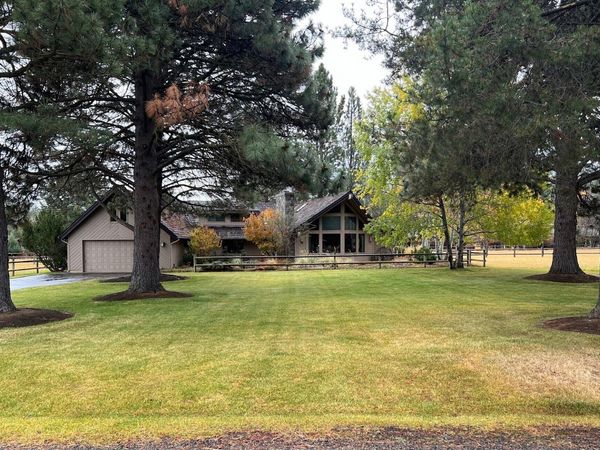 26247 SW Metolius Meadows Drive, Camp Sherman, OR 97730