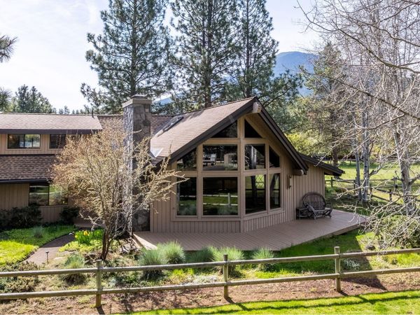 26247 SW Metolius Meadows Drive, Camp Sherman, OR 97730