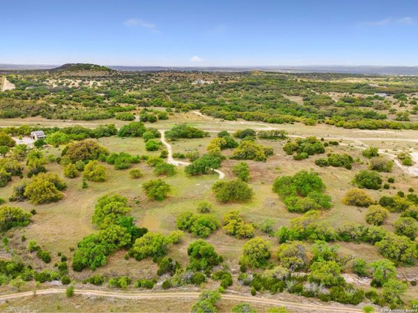 768 N Walnut Springs Rd, Johnson City, TX 78636