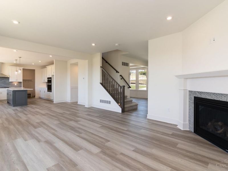 6989 Carlinridge Lane, Green Township, OH 45248 Photo 13