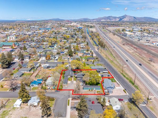 215 NW Canal Boulevard, Redmond, OR 97756