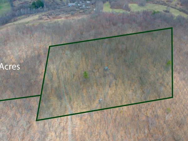 52 Oak hill Road, Salem, NY 12832