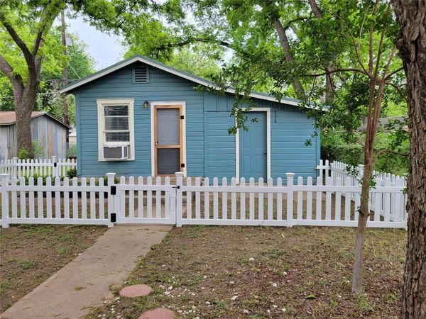 2511 E 2nd ST E, Unit B, Austin, TX 78702