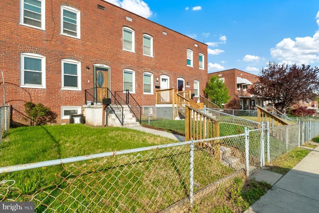 5226 Patrick Henry Drive, Baltimore, MD 21225 Main Photo