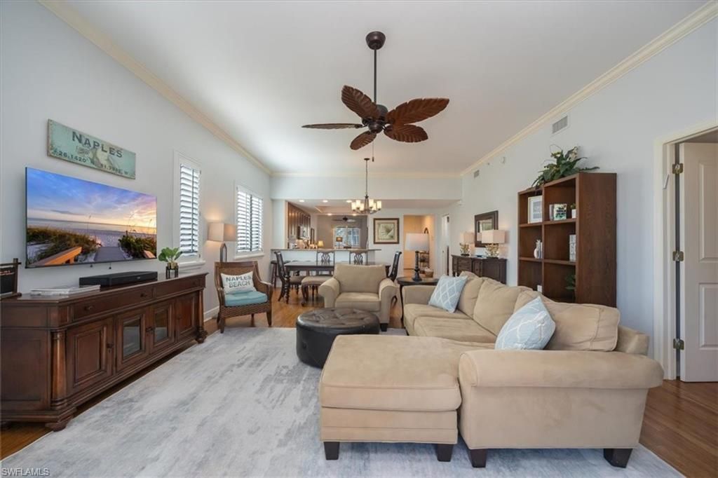 985 Sandpiper St, Unit I-206, Naples, FL 34102 Photo