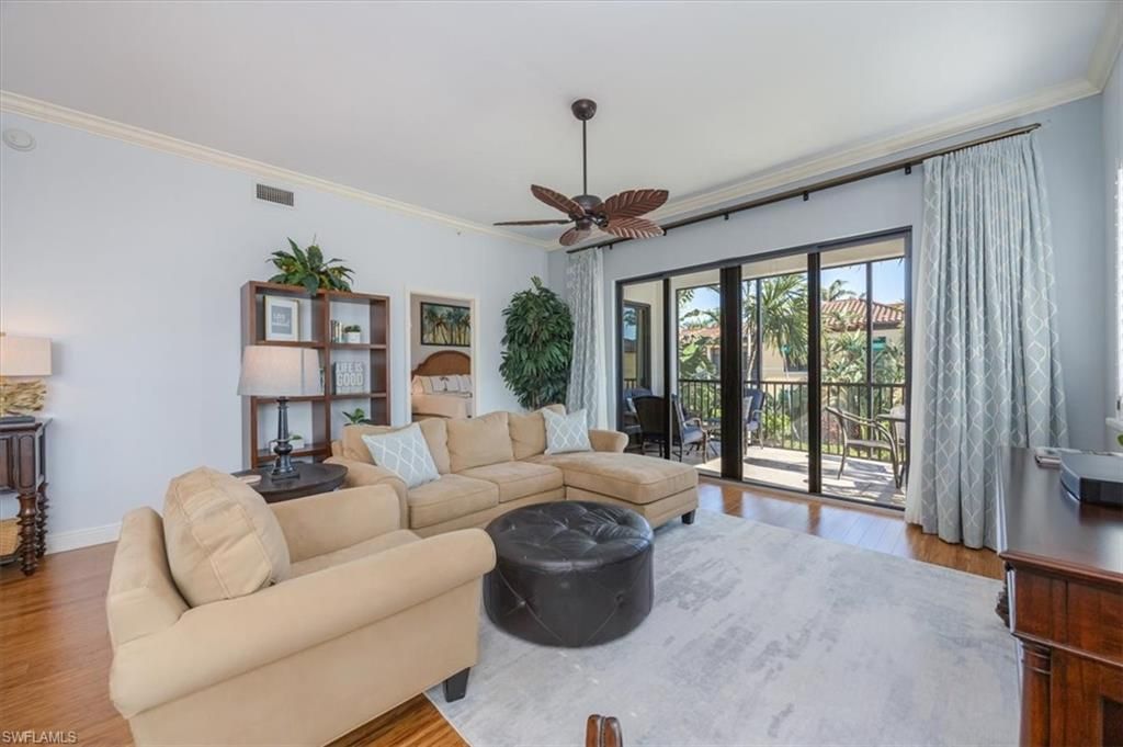 985 Sandpiper St, Unit I-206, Naples, FL 34102 Photo