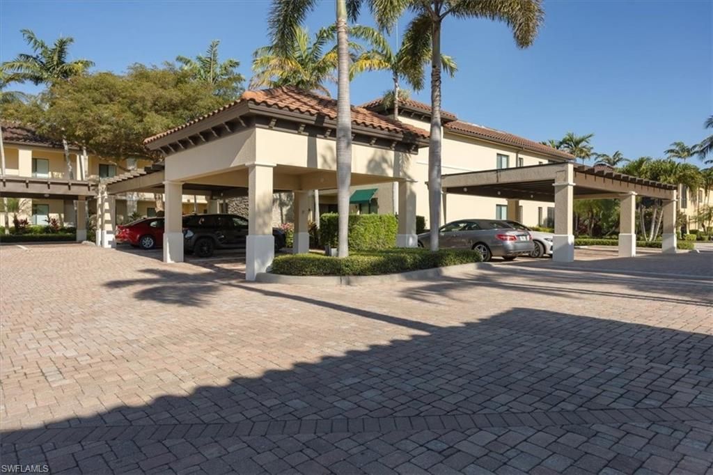 985 Sandpiper St, Unit I-206, Naples, FL 34102 Photo