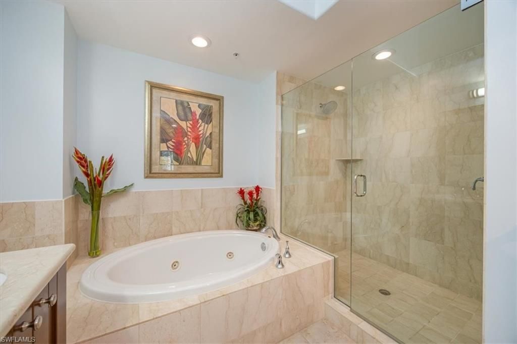 985 Sandpiper St, Unit I-206, Naples, FL 34102 Photo