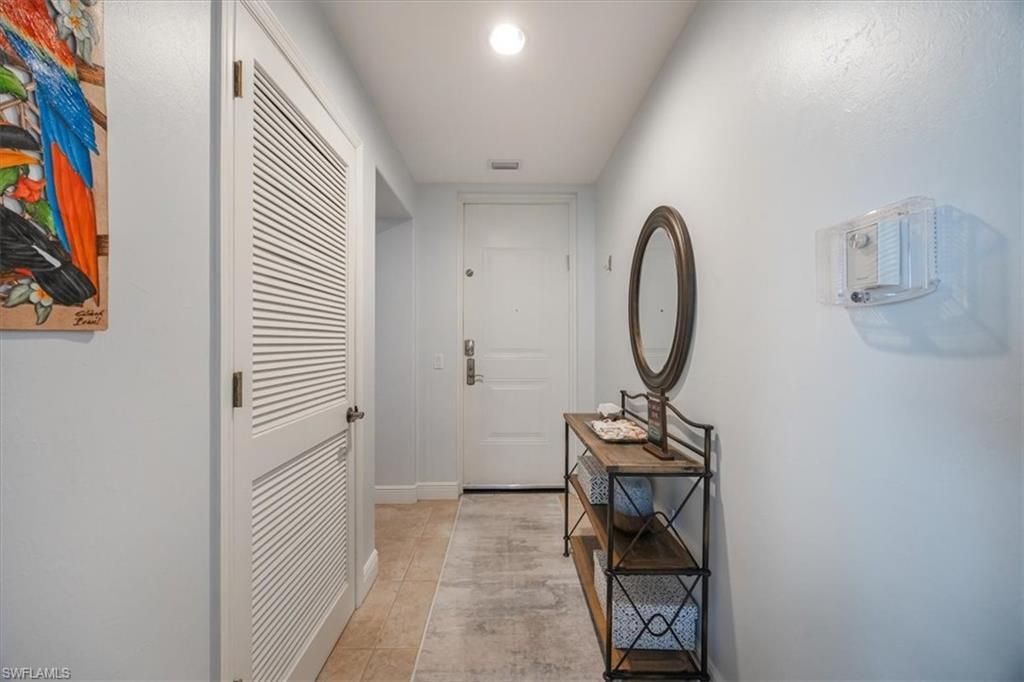 985 Sandpiper St, Unit I-206, Naples, FL 34102 Photo