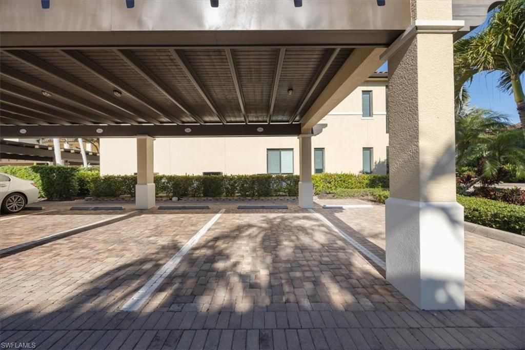 985 Sandpiper St, Unit I-206, Naples, FL 34102 Photo