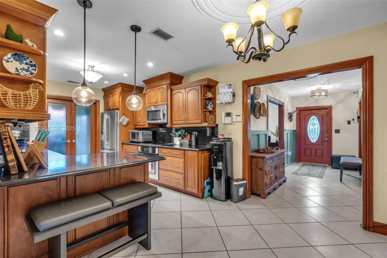 28505 SW 207th Ave, Homestead, FL 33030 Photo