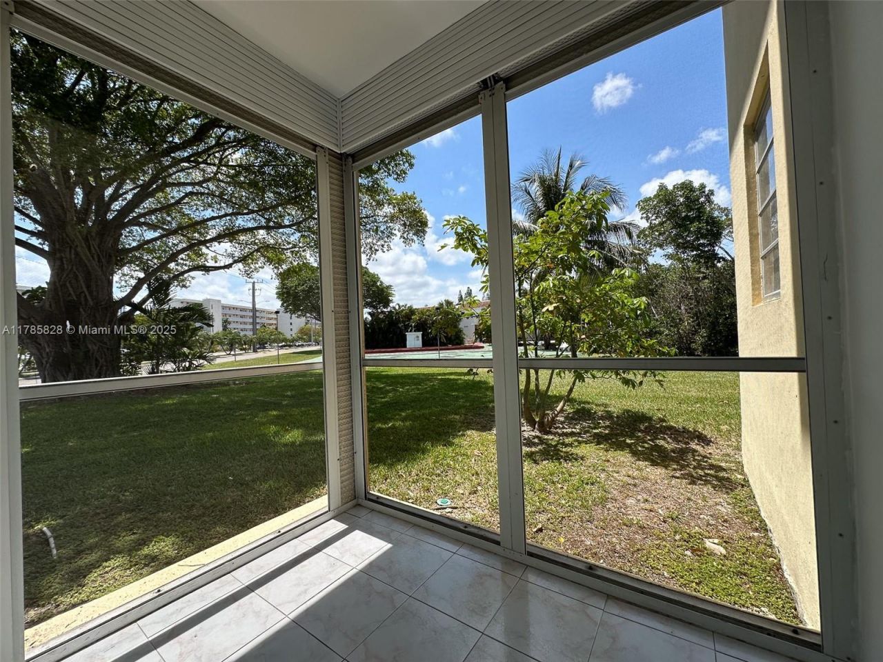 2929 Point East Dr, Unit A101, Aventura, FL 33160 Photo