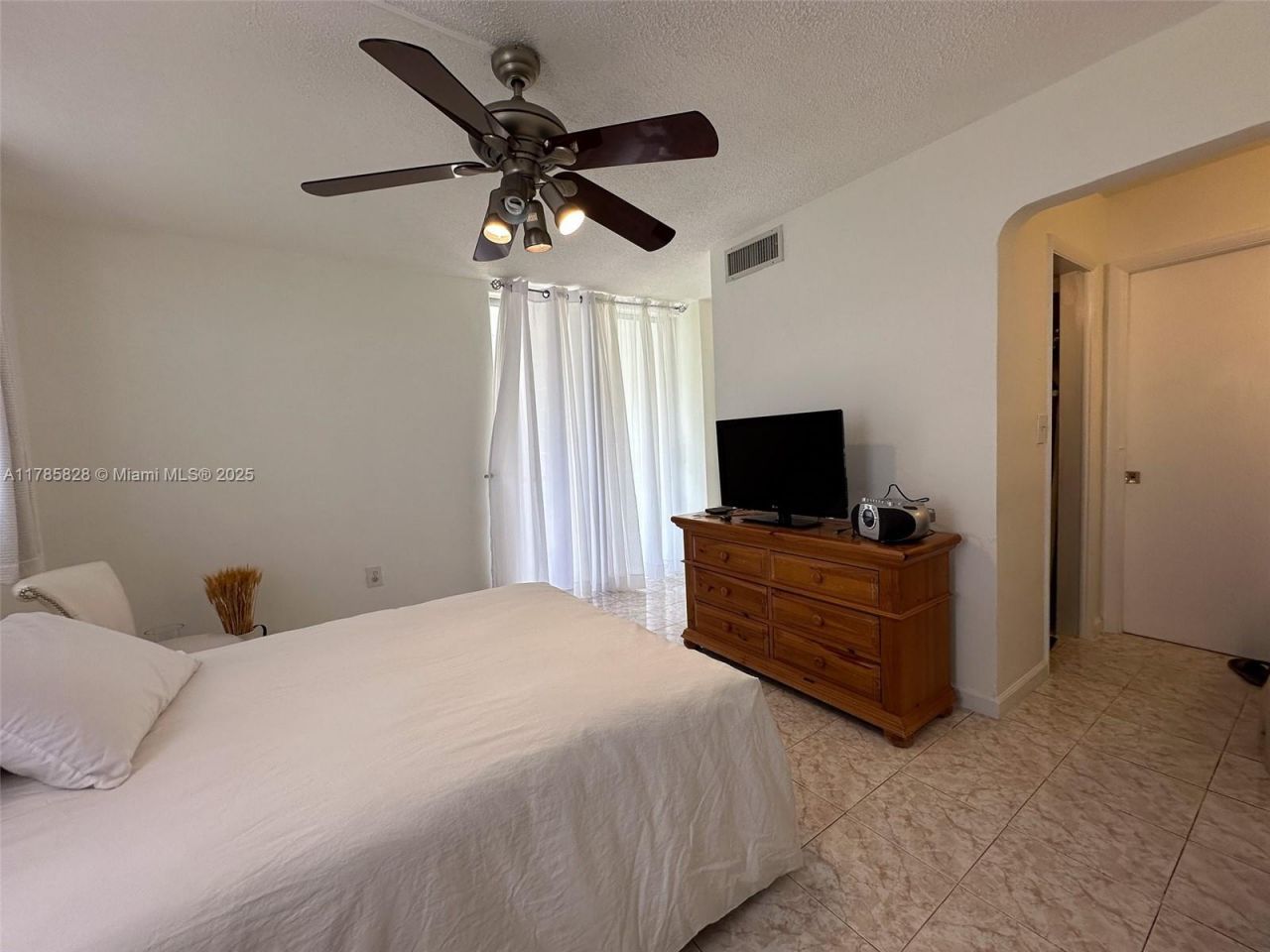 2929 Point East Dr, Unit A101, Aventura, FL 33160 Photo