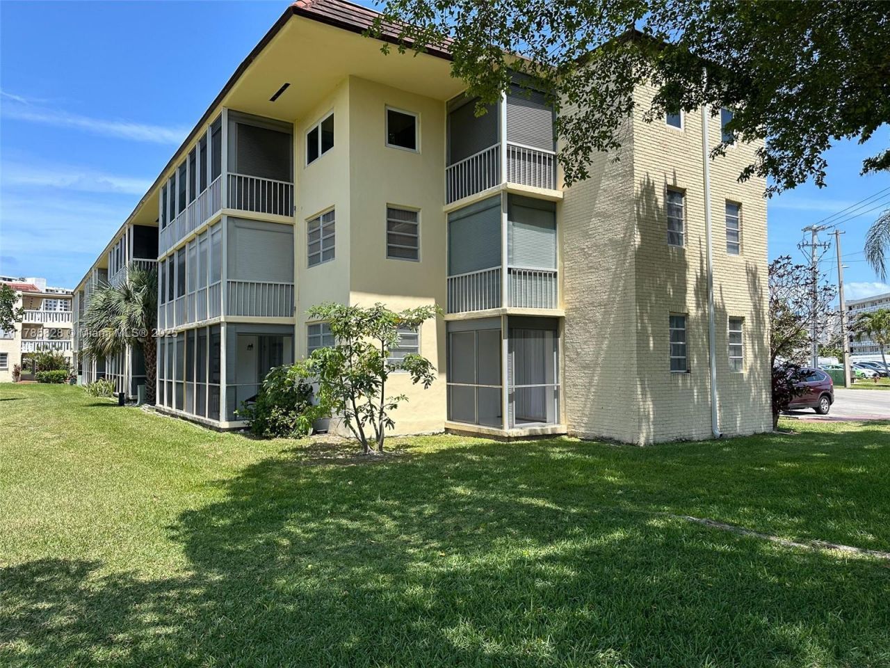 2929 Point East Dr, Unit A101, Aventura, FL 33160 Photo