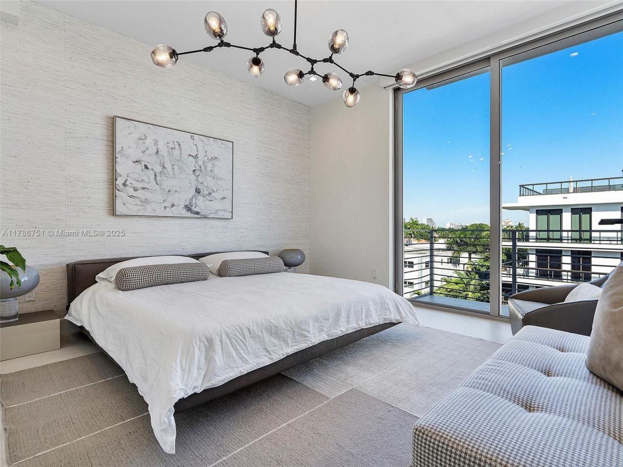 21 Isle Of Venice Dr, Unit PH1, Fort Lauderdale, FL 33301 Photo