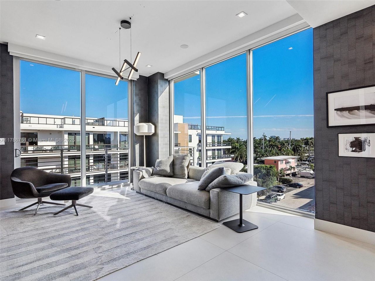 21 Isle Of Venice Dr, Unit PH1, Fort Lauderdale, FL 33301 Photo