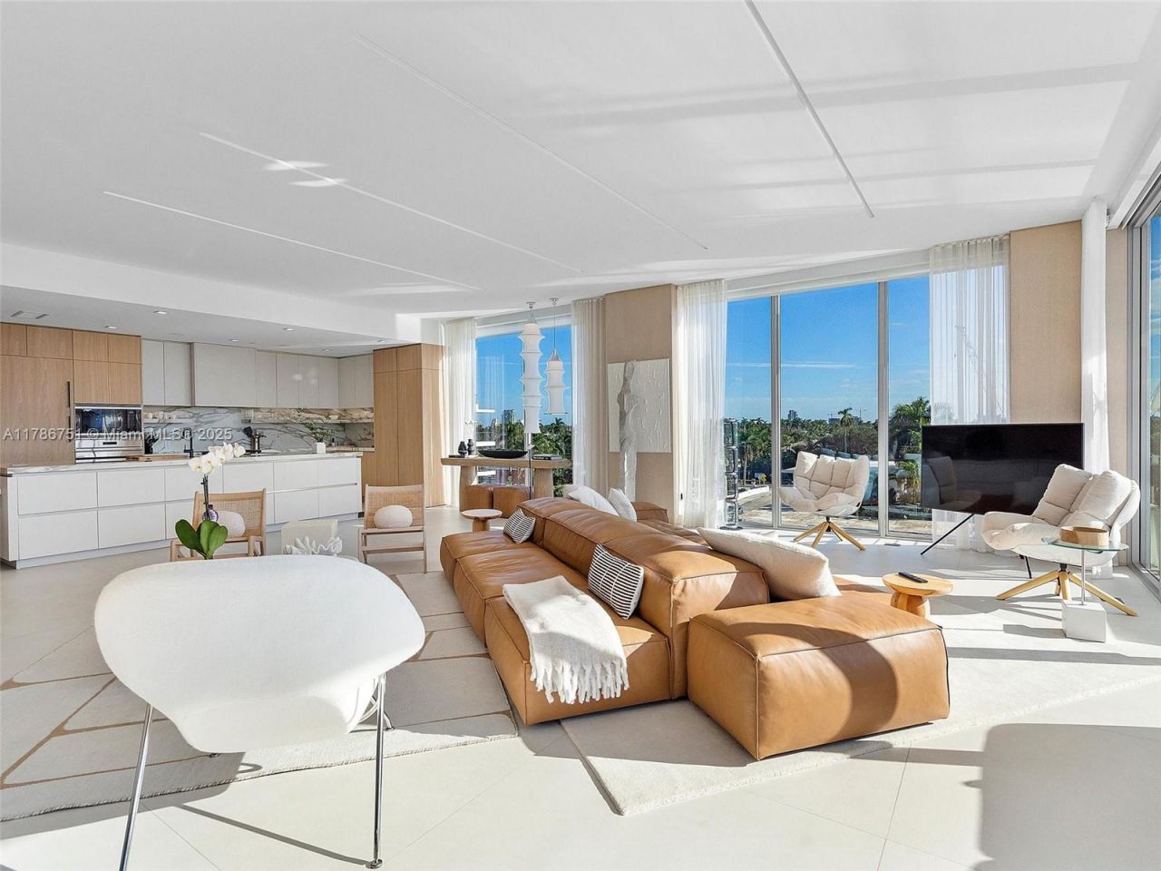 21 Isle Of Venice Dr, Unit PH1, Fort Lauderdale, FL 33301 Photo