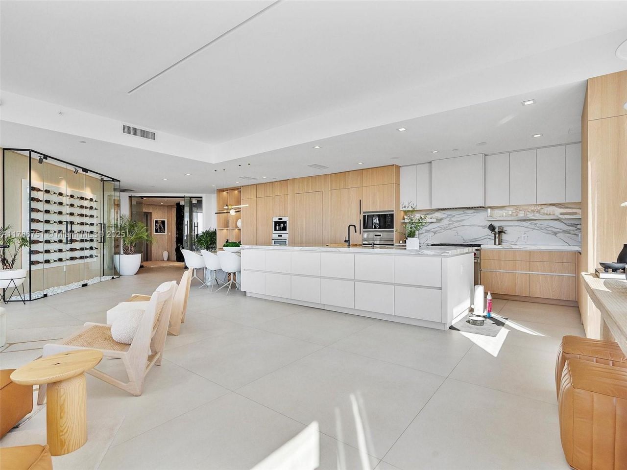 21 Isle Of Venice Dr, Unit PH1, Fort Lauderdale, FL 33301 Photo