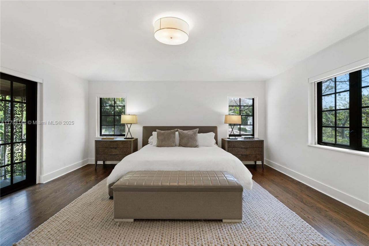 100 E Dilido Dr, Miami Beach, FL 33139 Photo