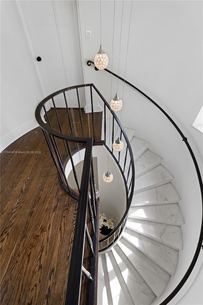 100 E Dilido Dr, Miami Beach, FL 33139 Photo