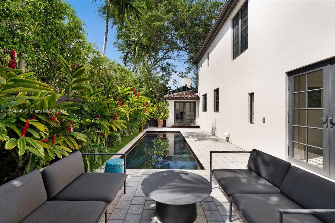 100 E Dilido Dr, Miami Beach, FL 33139 Photo