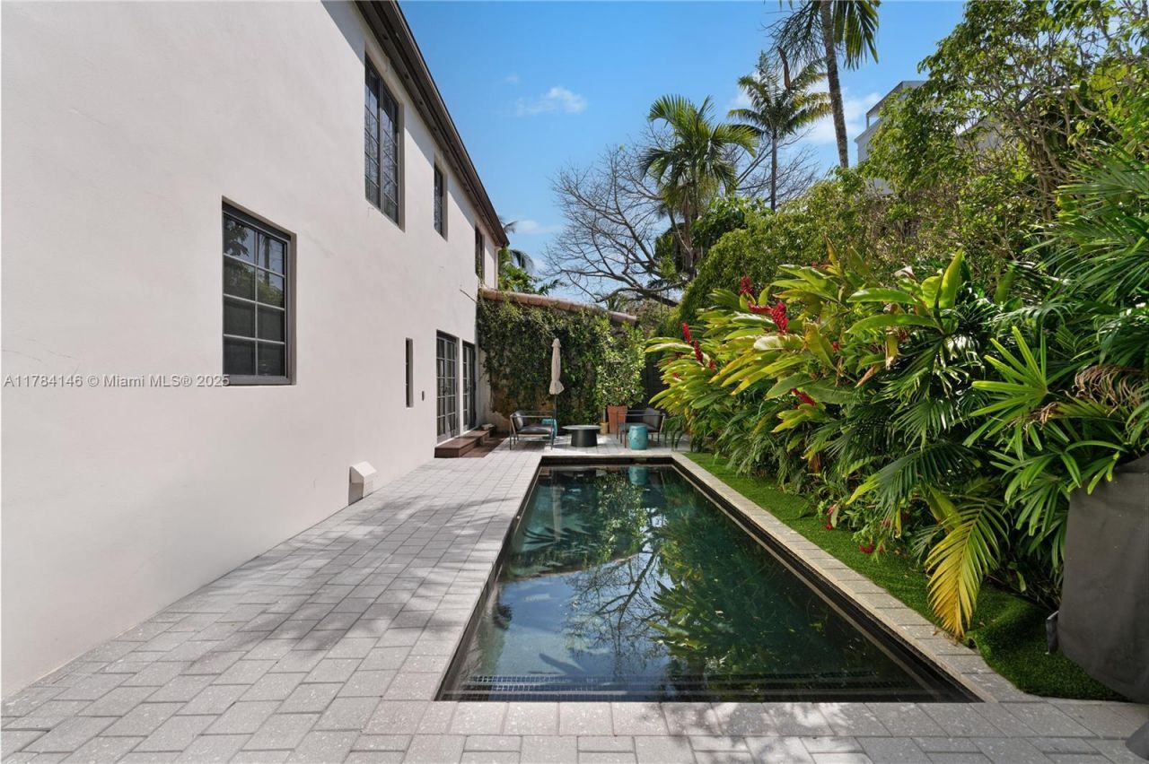 100 E Dilido Dr, Miami Beach, FL 33139 Photo