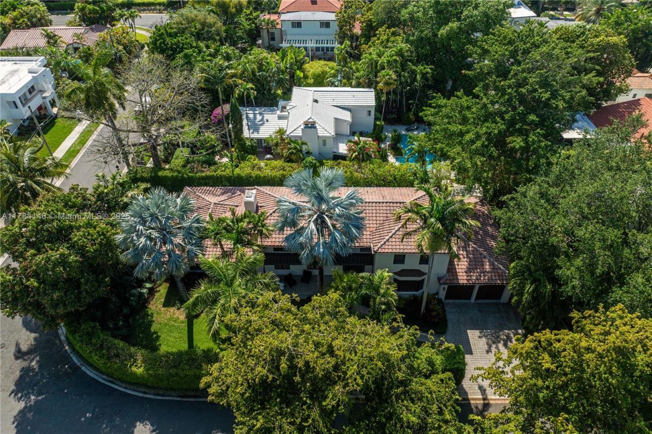 100 E Dilido Dr, Miami Beach, FL 33139 Photo