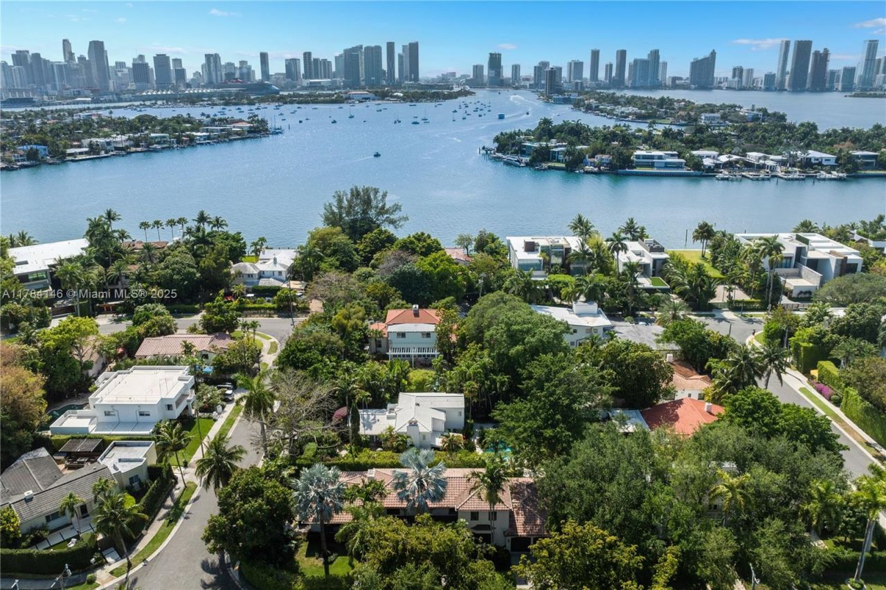 100 E Dilido Dr, Miami Beach, FL 33139 Photo