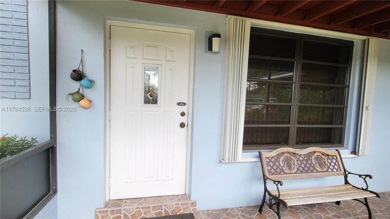 521 N 70th Way, Hollywood, FL 33024 Photo
