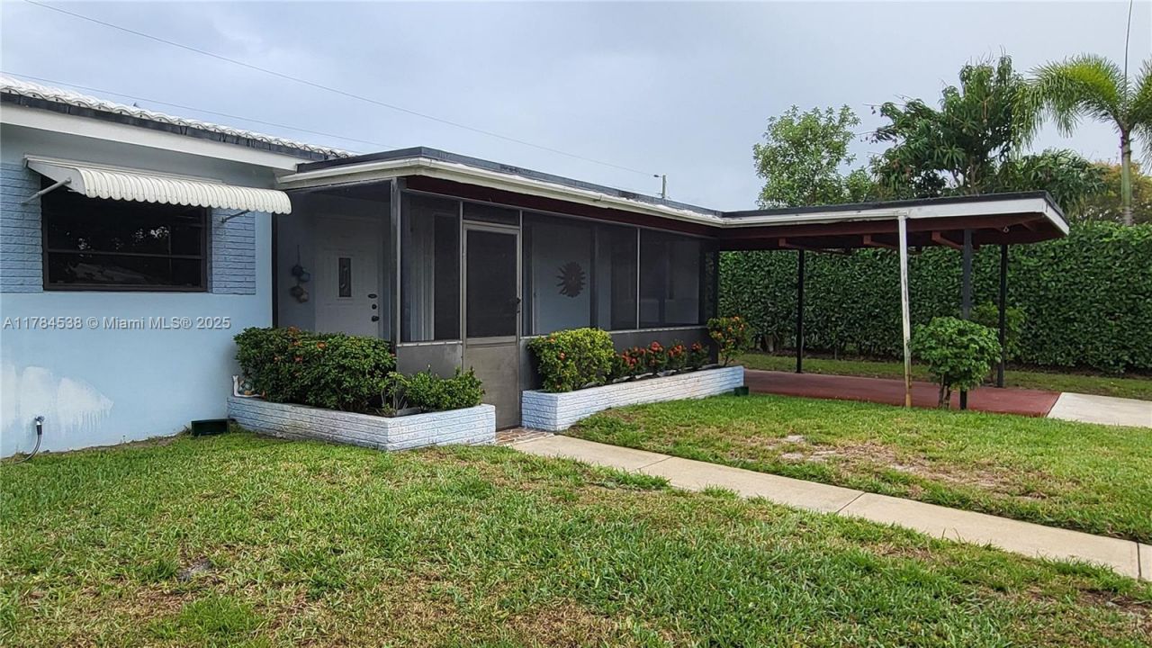 521 N 70th Way, Hollywood, FL 33024 Photo