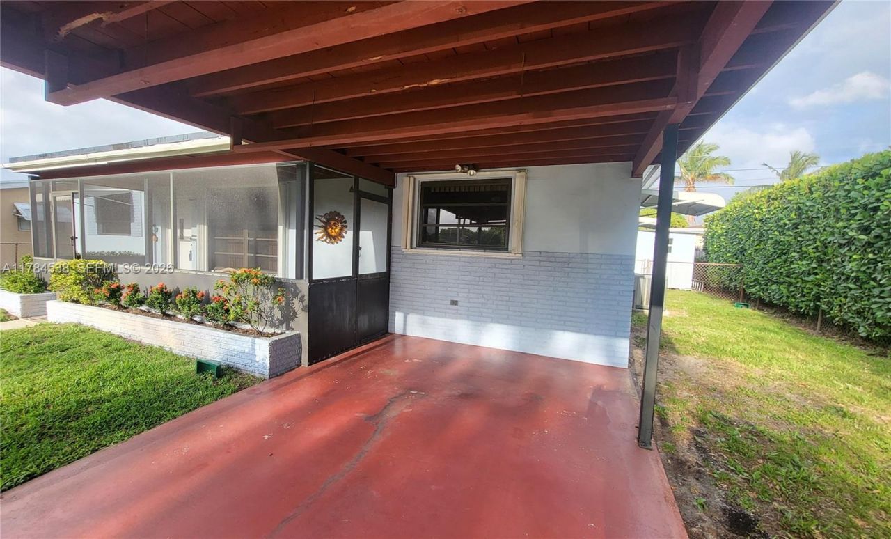 521 N 70th Way, Hollywood, FL 33024 Photo