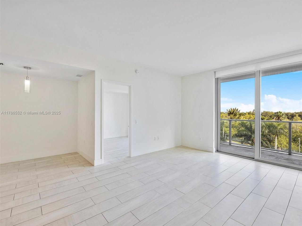 2000 Metropica Way, Unit 502, Sunrise, FL 33323 Photo