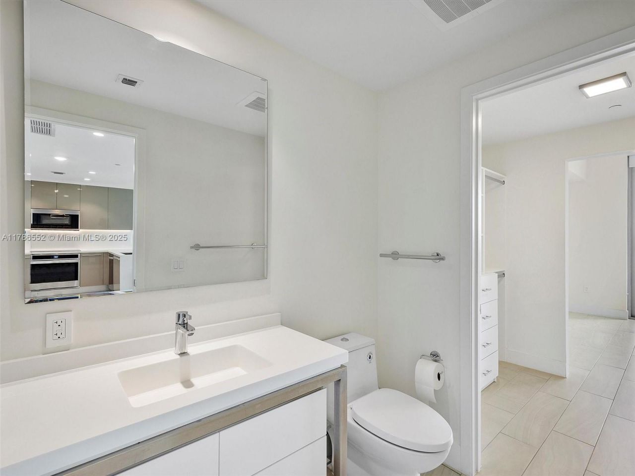 2000 Metropica Way, Unit 502, Sunrise, FL 33323 Photo