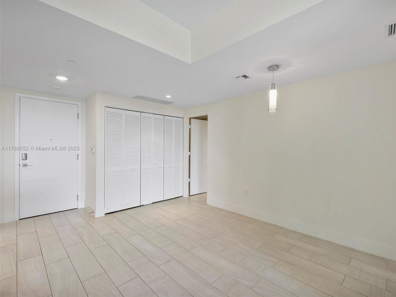 2000 Metropica Way, Unit 502, Sunrise, FL 33323 Photo