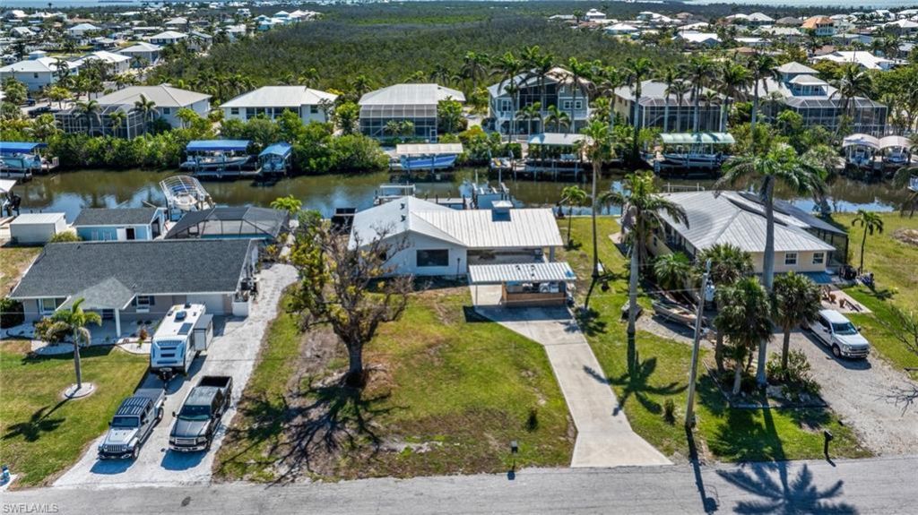 2560 Baybreeze St, Saint James City, FL 33956 Photo