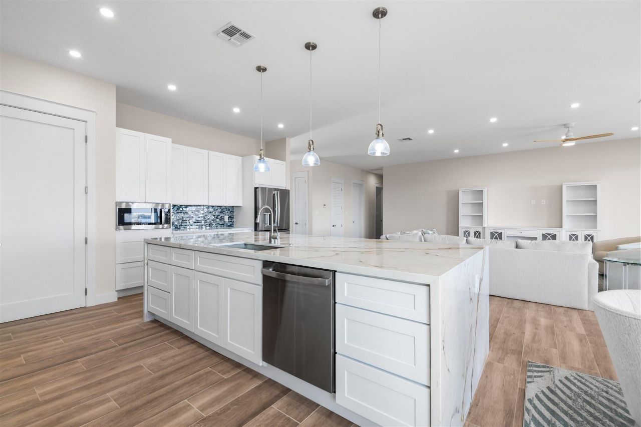 30995 Watson Boulevard, Big Pine Key, FL 33043 Photo